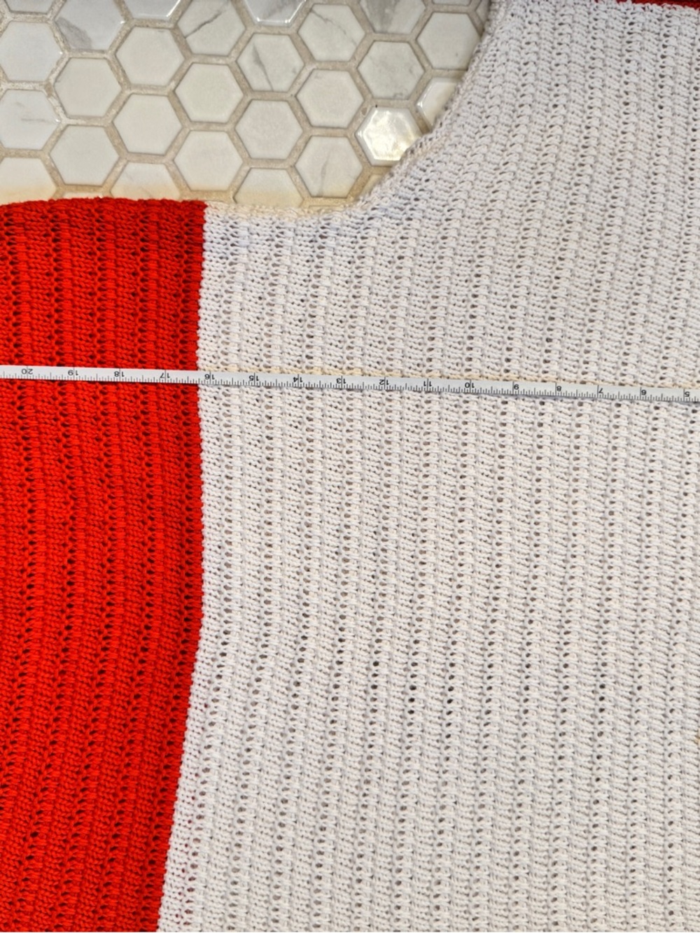 Colorblock Short-Sleeve Crew Sweater - White & Red - Picture 3 of 5